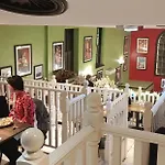 Silverwood Apartment, וויטבי