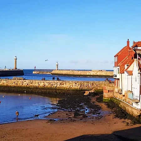 شقة Silverwood Apartment,