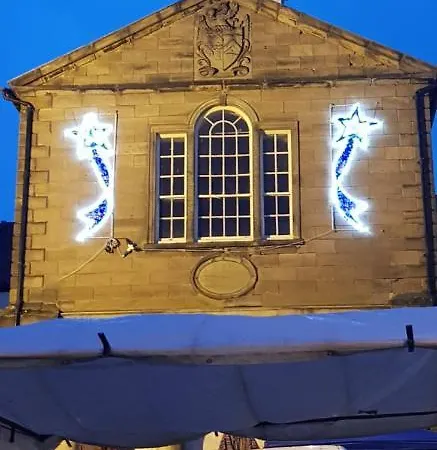 شقة Silverwood Apartment,