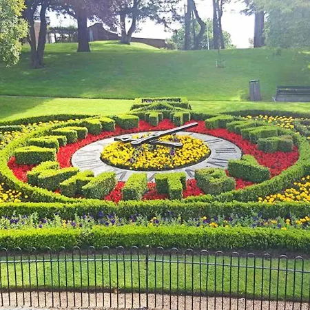 Silverwood Apartment, * 惠特比