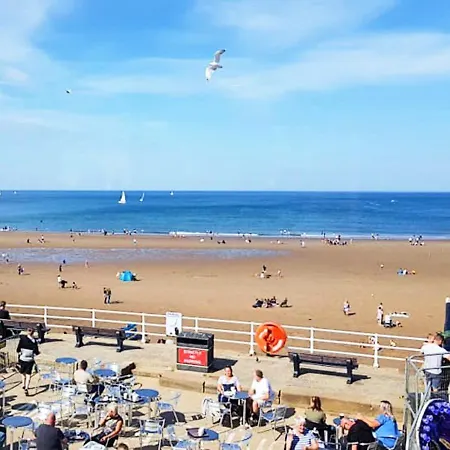 Silverwood Apartment, Apartment Whitby