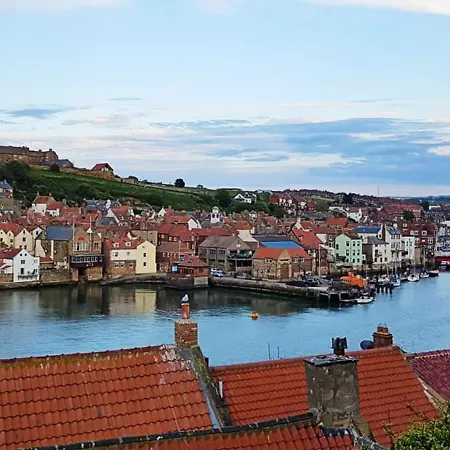 Silverwood Apartment, 惠特比