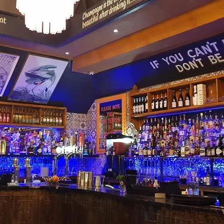 Silverwood Apartment, Apartment *