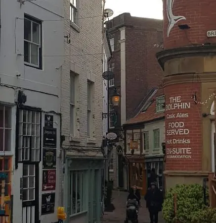 Silverwood Apartment, 公寓 *