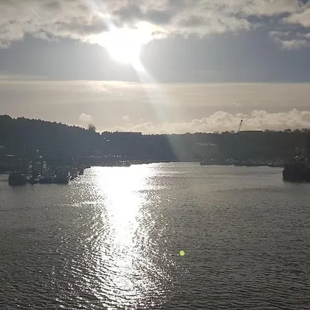 Silverwood Apartment, 公寓 *