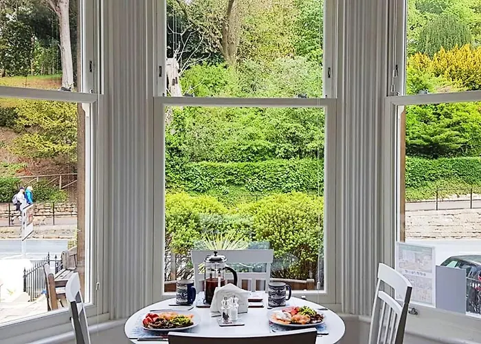 Апартаменты Silverwood Apartment,